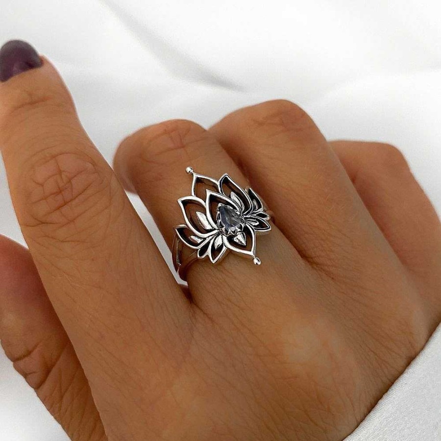 Ringen My Unique Style | White Lotus Ring - Maansteen